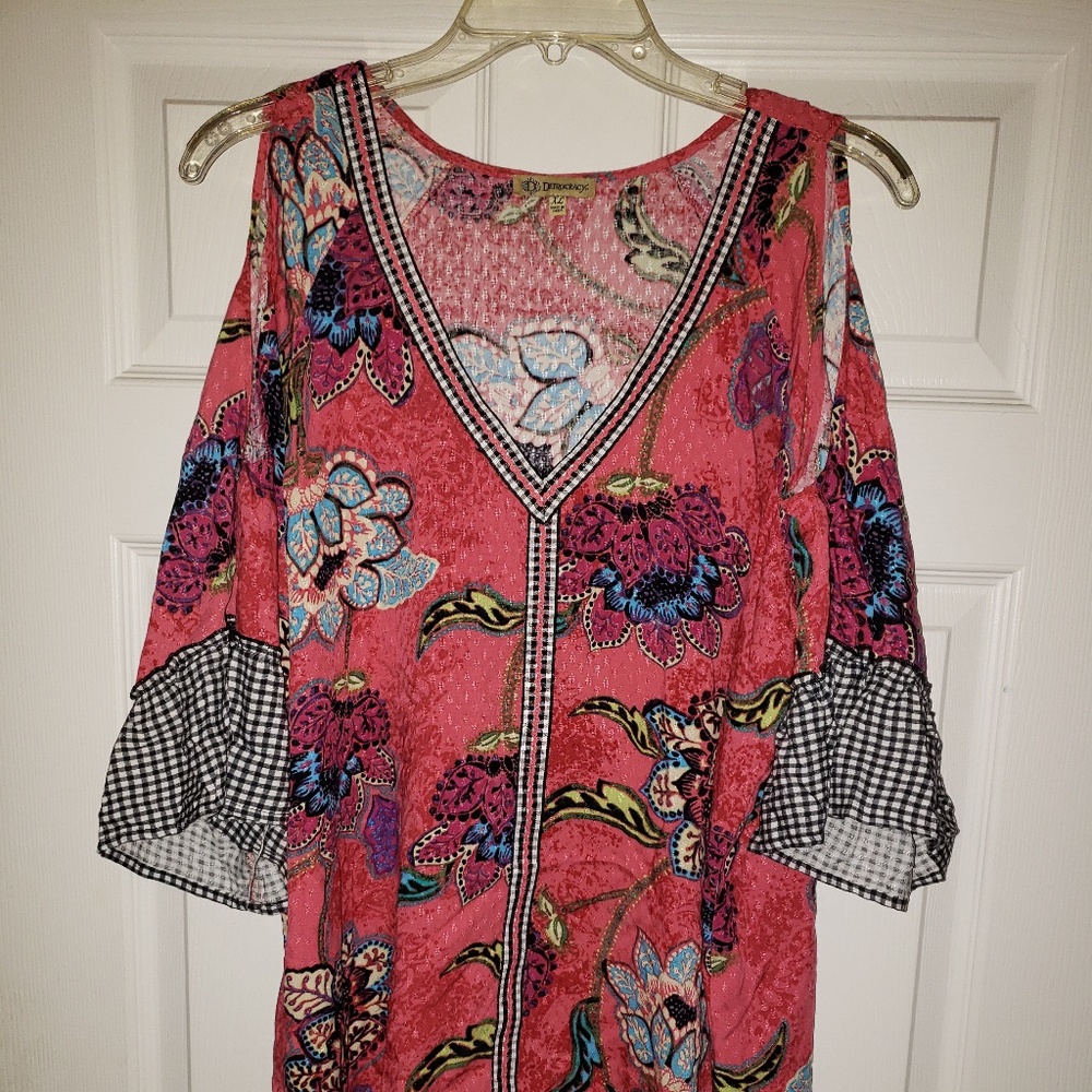 XL democracy top